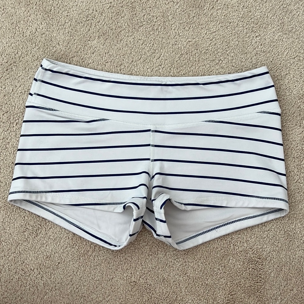 FLEO Jackie Sailor 585